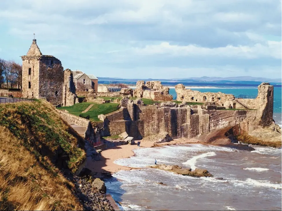 St. Andrews (golf & cathedral ruins)