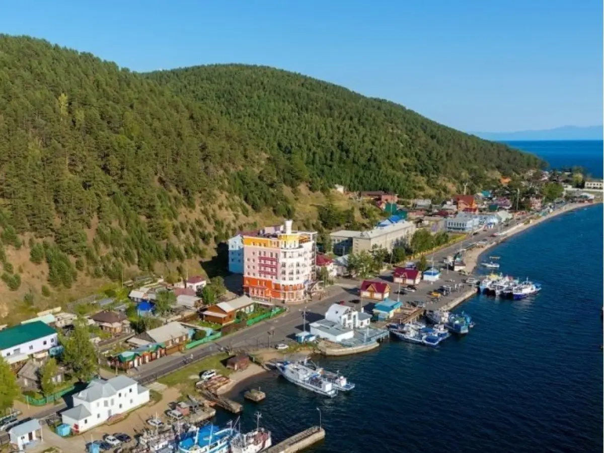 Listvyanka Village