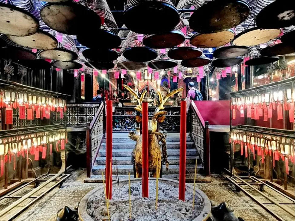 Man Mo Temple